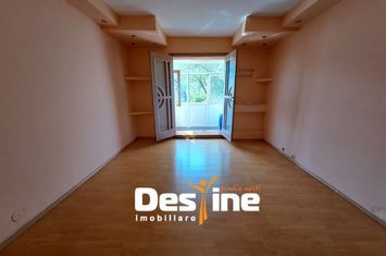 Apartament 3 camere de vanzare DACIA - Iasi anunturi imobiliare Iasi