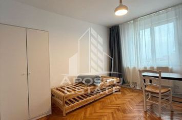 Apartament cu 3 camere. decomandat, zona Circumvalatiunii, Timisoara anunturi imobiliare Timis