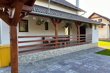 Casa de vacanță 4 camere la cheie,500mp teren,Câmpul Cetății anunturi imobiliare Mures