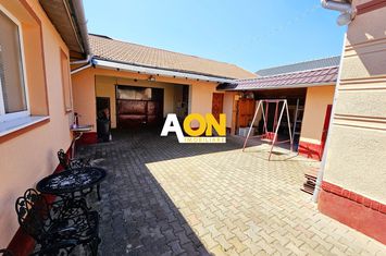 Casa cu 2 corpuri de cladire, 744 mp teren, toate utilitatile, Micesti anunturi imobiliare Alba