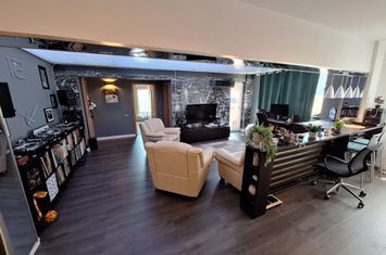 Apartament 2 camere, Andrei Muresanu, etaj 2/3, complet renovat anunturi imobiliare Cluj