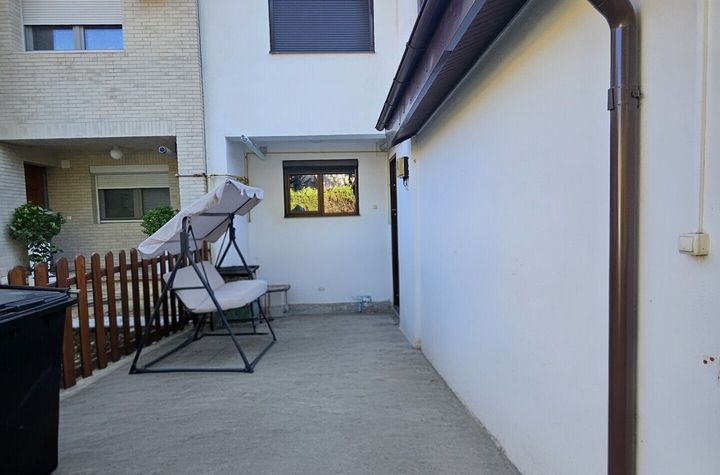 VANZARE VILA RENOVATA 2025 - DUPLEX ZONA IANCU NICOLAE! anunturi imobiliare Bucuresti