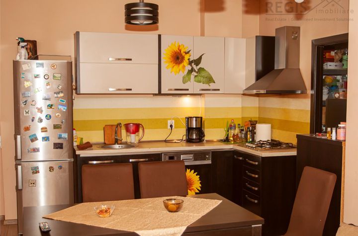 Apartament 3 camere de vanzare CENTRUL ISTORIC - Brasov anunturi imobiliare Brasov