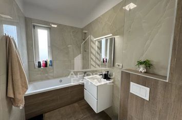 Apartament cu 2 camere, Centrala Proprie, Loc De Parcare, Giroc anunturi imobiliare Timis