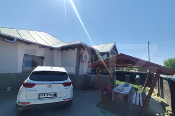 Casă - 3 camere de vanzare LUNCA CETATUII - Iasi anunturi imobiliare Iasi