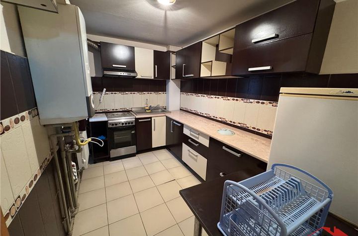 Apartament 3 camere de vanzare NORD - Vrancea anunturi imobiliare Vrancea