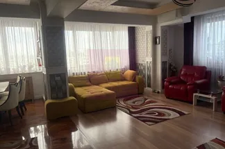 Apartament 4 camere de vânzare Bucuresti - Titan