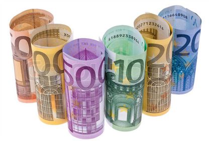 Deprecierea leului continuă. Ce riscuri există pentru cei cu datorii în euro?