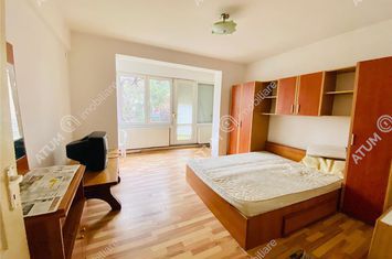 Apartament 3 camere de vanzare VASILE AARON - Sibiu anunturi imobiliare Sibiu