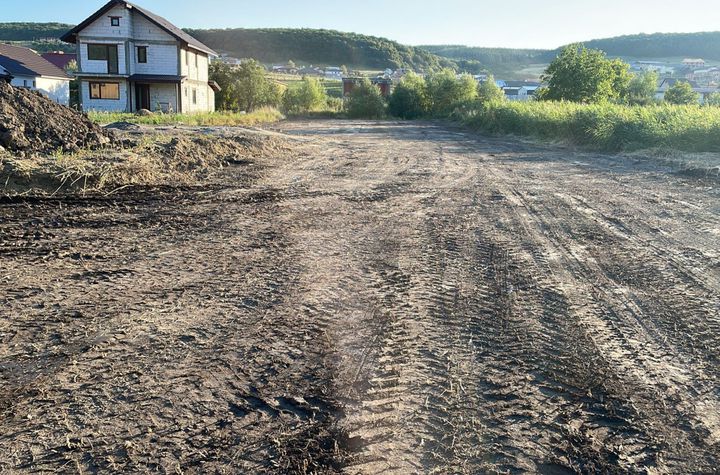 Teren de vanzare CHINTENI - Cluj anunturi imobiliare Cluj