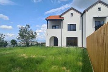 Duplex in Feleacu cu panorama spre Cluj, 500 mp teren anunturi imobiliare Cluj