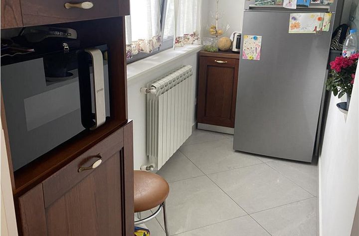 Apartament 2 camere de vanzare SUD - Vrancea anunturi imobiliare Vrancea