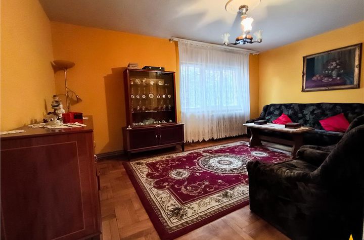 Apartament 3 camere de vanzare ASTRA - Brasov anunturi imobiliare Brasov