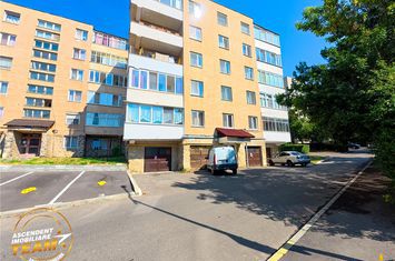 Apartament 3 camere de vanzare CENTRAL - Covasna anunturi imobiliare Covasna