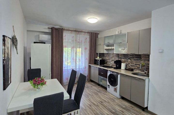 Apartament 3 camere de inchiriat ORADEA - Bihor anunturi imobiliare Bihor