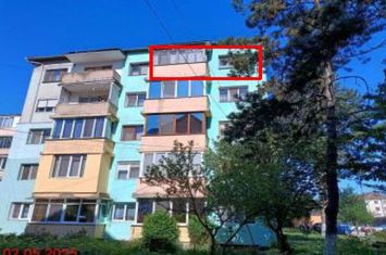 Apartament 2 camere in Brad anunturi imobiliare Hunedoara