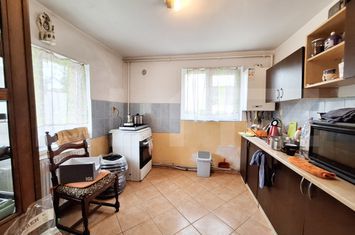 Casă - 4 camere de vanzare APAHIDA - Cluj anunturi imobiliare Cluj