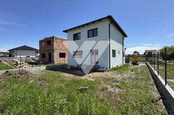 Vilă - 4 camere de vanzare CRISTIAN - Sibiu anunturi imobiliare Sibiu