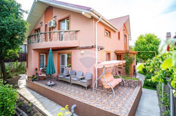 Casă / Vilă de Vânzare 200mp Teren 870mp Str. Soarelui - Valea Lupului anunturi imobiliare Iasi