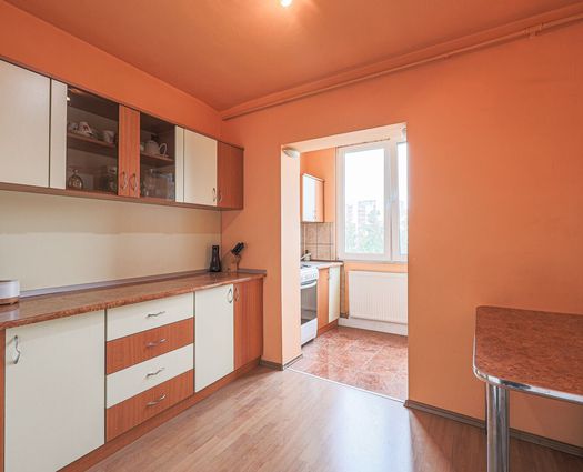 Apartament 3 camere Micalaca, 70 mp