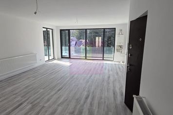 Apartament 3 camere de vânzare la Sinaia anunturi imobiliare Prahova