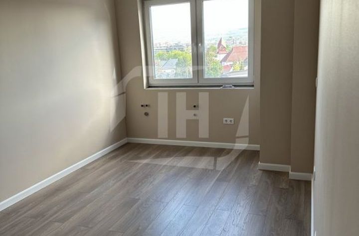 Apartament 3 camere de vanzare CLUJ-NAPOCA - Cluj anunturi imobiliare Cluj