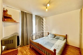 Apartament 1 Camera, 210 Euro, zona Alfa anunturi imobiliare Arad