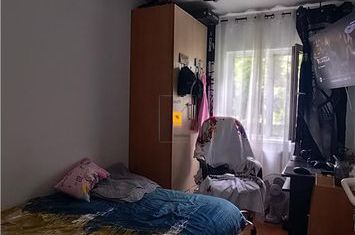 Apartament 3 camere de vanzare 9 MAI - Prahova anunturi imobiliare Prahova