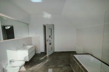 Vilă - 3 camere de vanzare CRAIOVA - Dolj anunturi imobiliare Dolj