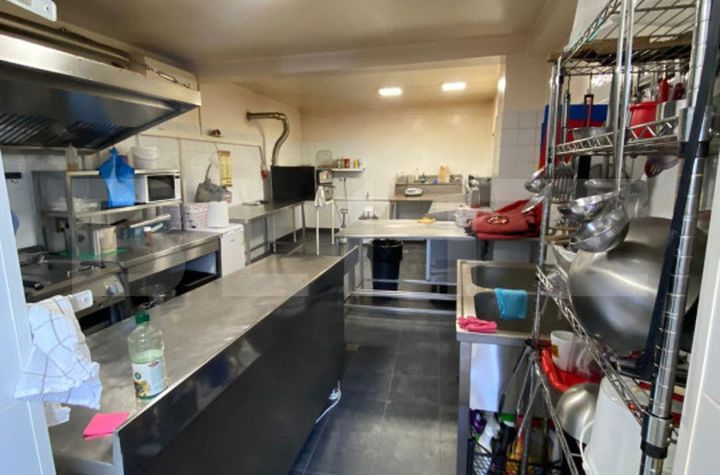 Spațiu comercial de vanzare FLORESTI - Cluj anunturi imobiliare Cluj