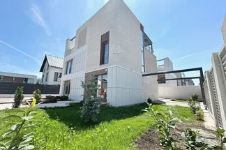 Vilă 6 cam de vânzare Bucuresti - Iancu Nicolae