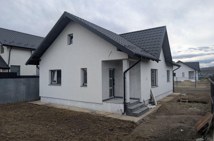 Casă - 3 camere de vanzare BACAU - Bacau anunturi imobiliare Bacau