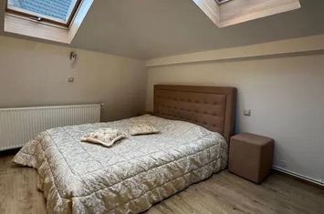 Casă - 8 camere de vanzare BRASOVUL VECHI - Brasov anunturi imobiliare Brasov