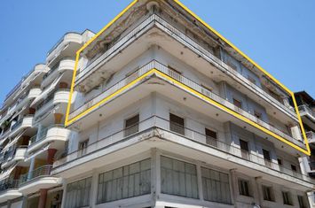 Clădire comercială 460 mp în centrul Drama anunturi imobiliare Grecia
