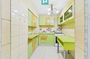 Apartament 4 camere, Bulevardul Revoluției anunturi imobiliare Arad