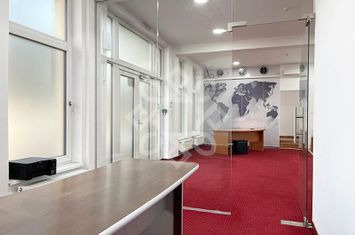 Spatiu comercial sau de birouri ultracentral in Oradea anunturi imobiliare Bihor