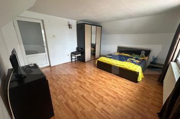 Vilă - 5 camere de inchiriat AMPOI 3 - Alba anunturi imobiliare Alba