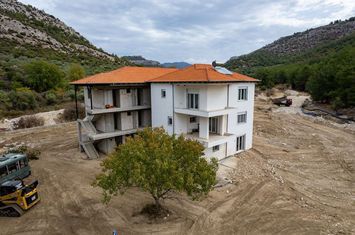 Unitate hotelieră și casă triplex în Potos, Thassos anunturi imobiliare Grecia