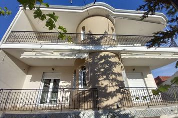 Casă 2 nivele, 191 mp în Nea Zichni anunturi imobiliare Grecia
