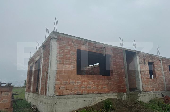 Vilă - 4 camere de vanzare RADAUTI - Suceava anunturi imobiliare Suceava