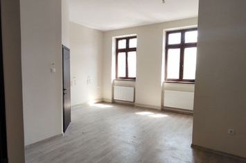 Casă - 4 camere de vanzare SIBIU - Sibiu anunturi imobiliare Sibiu