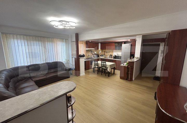 Apartament 3 camere de vanzare ROGERIUS - Bihor anunturi imobiliare Bihor