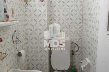 Apartament 3 camere de vanzare ARADULUI  - Timis anunturi imobiliare Timis
