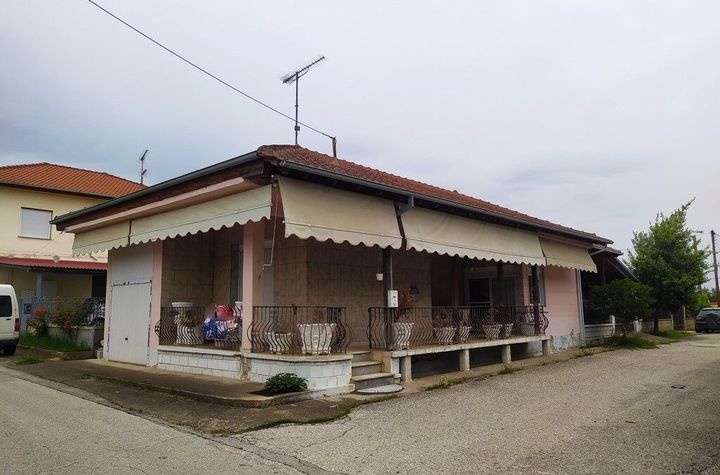 Casă 109 mp, 2 nivele — Vyroneia anunturi imobiliare Grecia