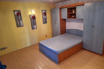 Vilă - 3 camere de vanzare PANTELIMON - Bucuresti anunturi imobiliare Bucuresti