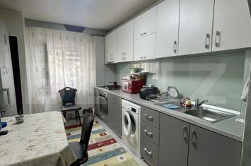 Apartament 3 camere de vanzare SUCEAVA - Suceava anunturi imobiliare Suceava