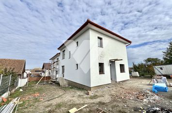 Vilă - 4 camere de vanzare SURA MICA - Sibiu anunturi imobiliare Sibiu