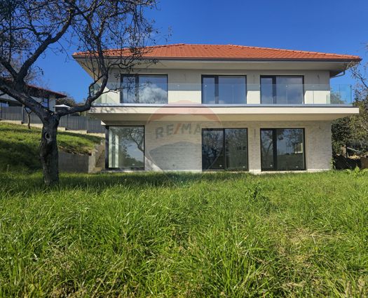 Vilă 5 cam Feleacu, 153 mp, P+1