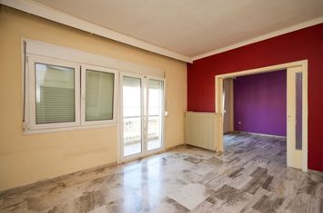 Apartament 3 camere, 95 mp în centrul Drama anunturi imobiliare Grecia
