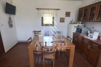 Casa individuala, in Curtici, jud. Arad. anunturi imobiliare Arad